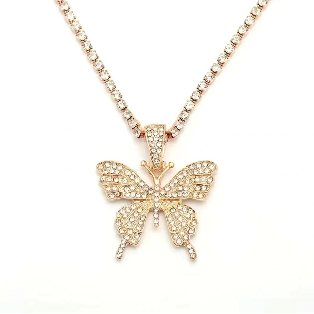 💎✨ Shiny Exquisite Rhinestones Butterfly Chain Necklace - Picture 3 of 4